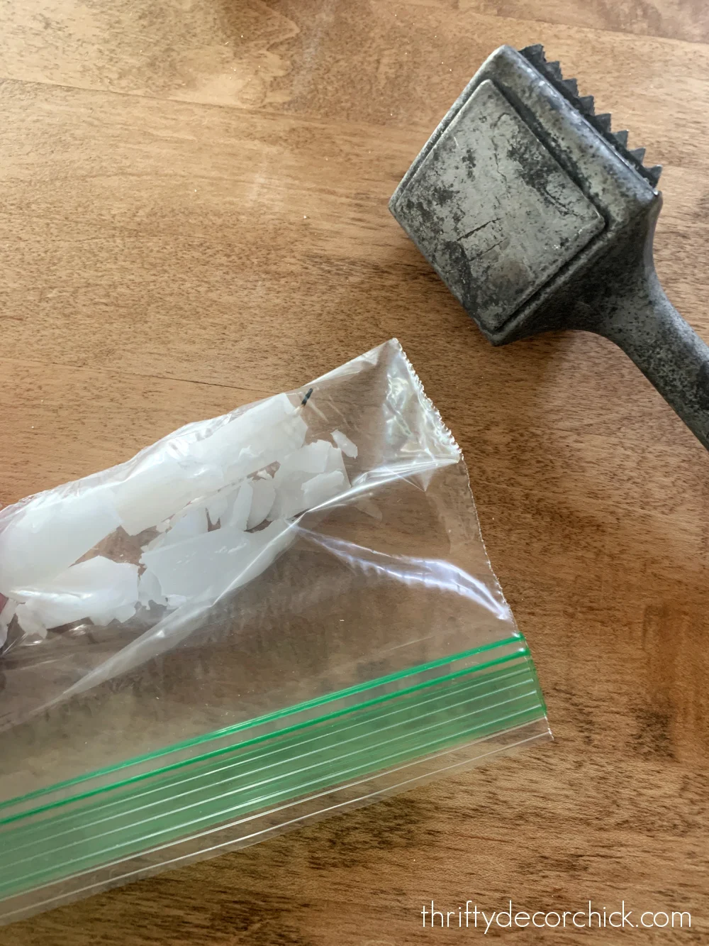 getting wick out of smashed candle